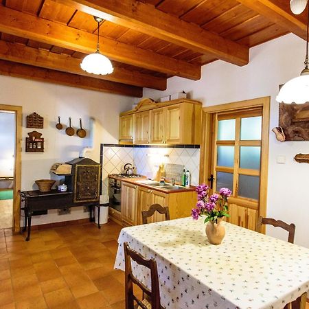 Oereghegyi Apartman Vindornyalak Esterno foto